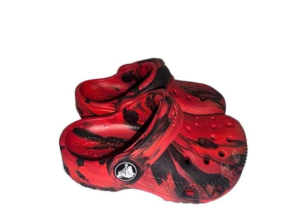 Crocs Classic Marbled Clog Size 5 Red Black Toddler Slip On Sandals - Picture 3 of 6